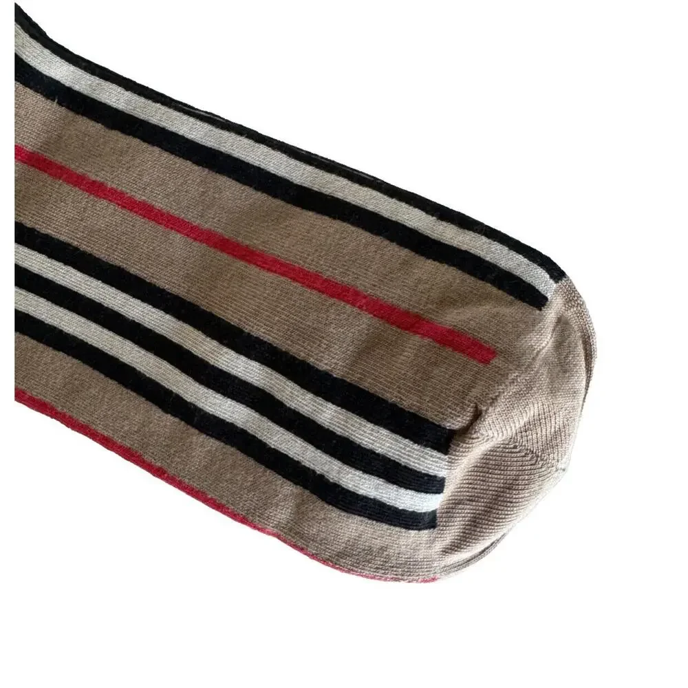 NWT Burberry Check Socks Beige Size Large (42-44 Euro)